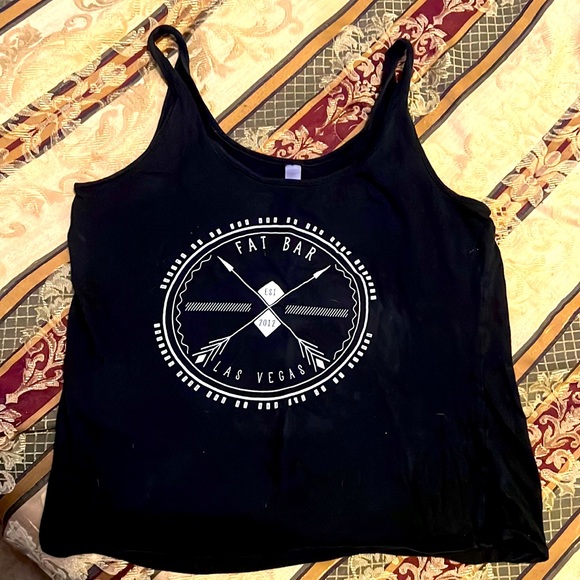 District Tops - 🔥RARE ICONIC FAT BAR LAS VEGAS STRIP CROP TOP